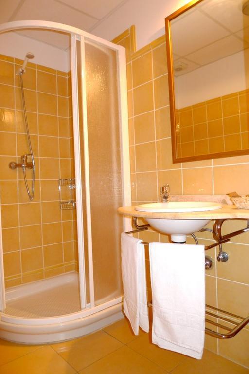 Apartamentos Rurales Antojanes Granda  部屋 写真