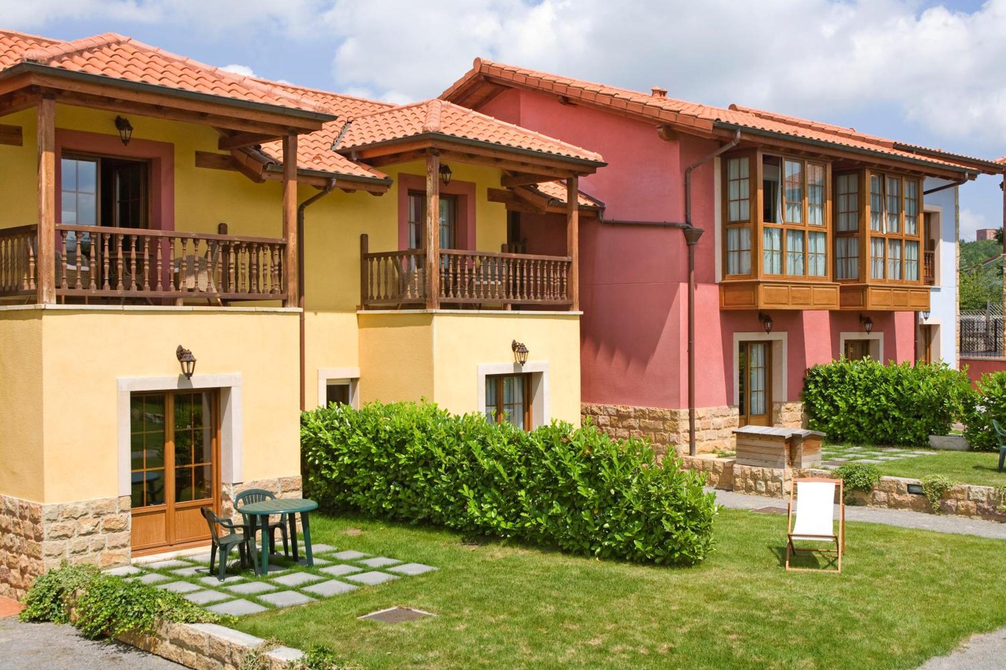 Apartamentos Rurales Antojanes Granda  エクステリア 写真